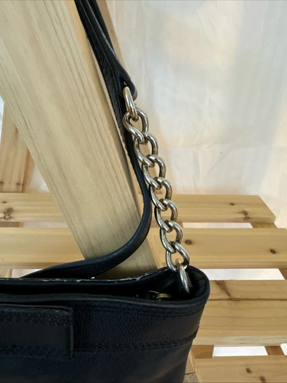 Kate Spade Black Leather Shoulder Bag with Chain Strap